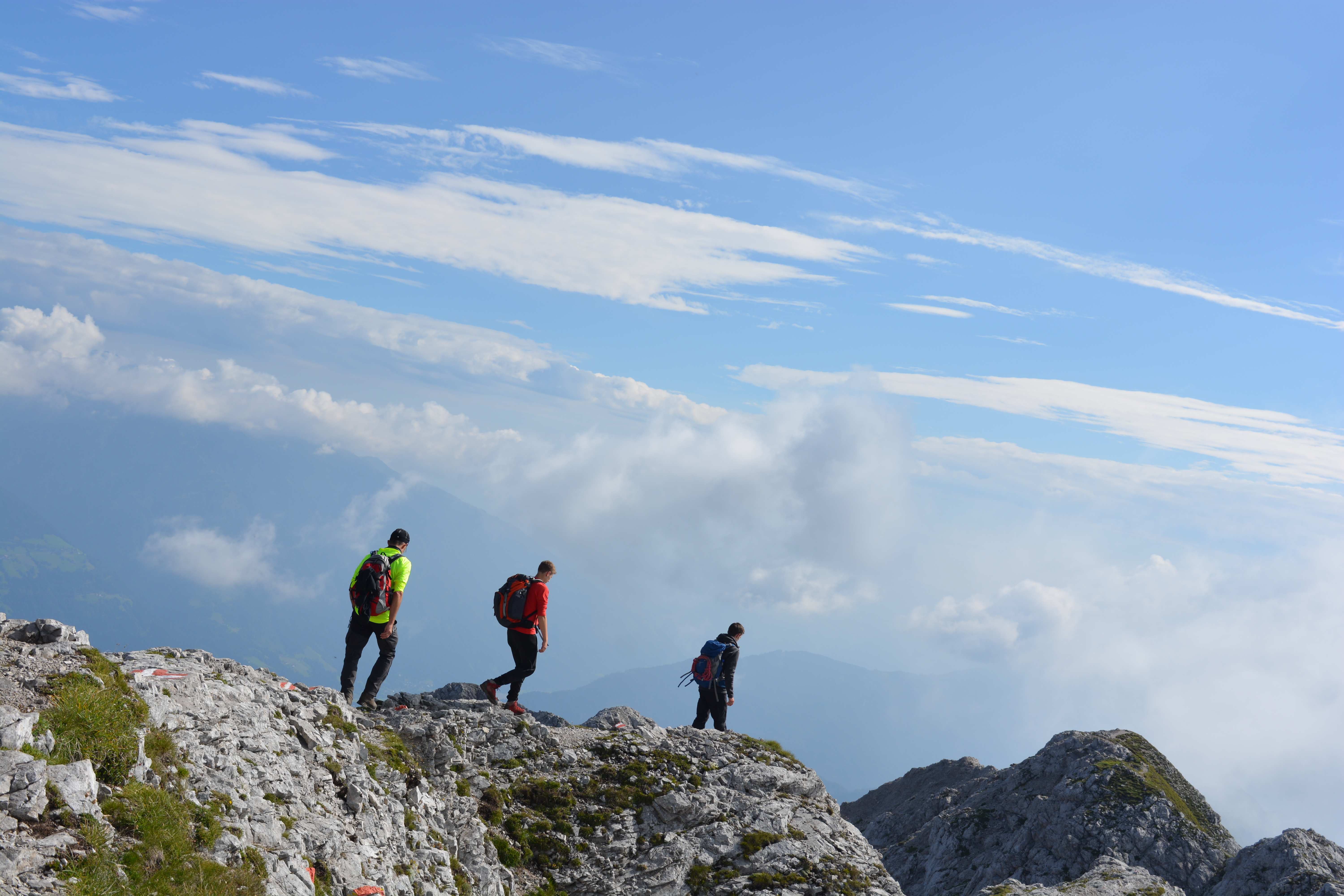 Pensionen - Balkon - Kötschach-Mauthen - Über den Wolken - wenn's überhaupt welche gibt. - Gästepension Egger