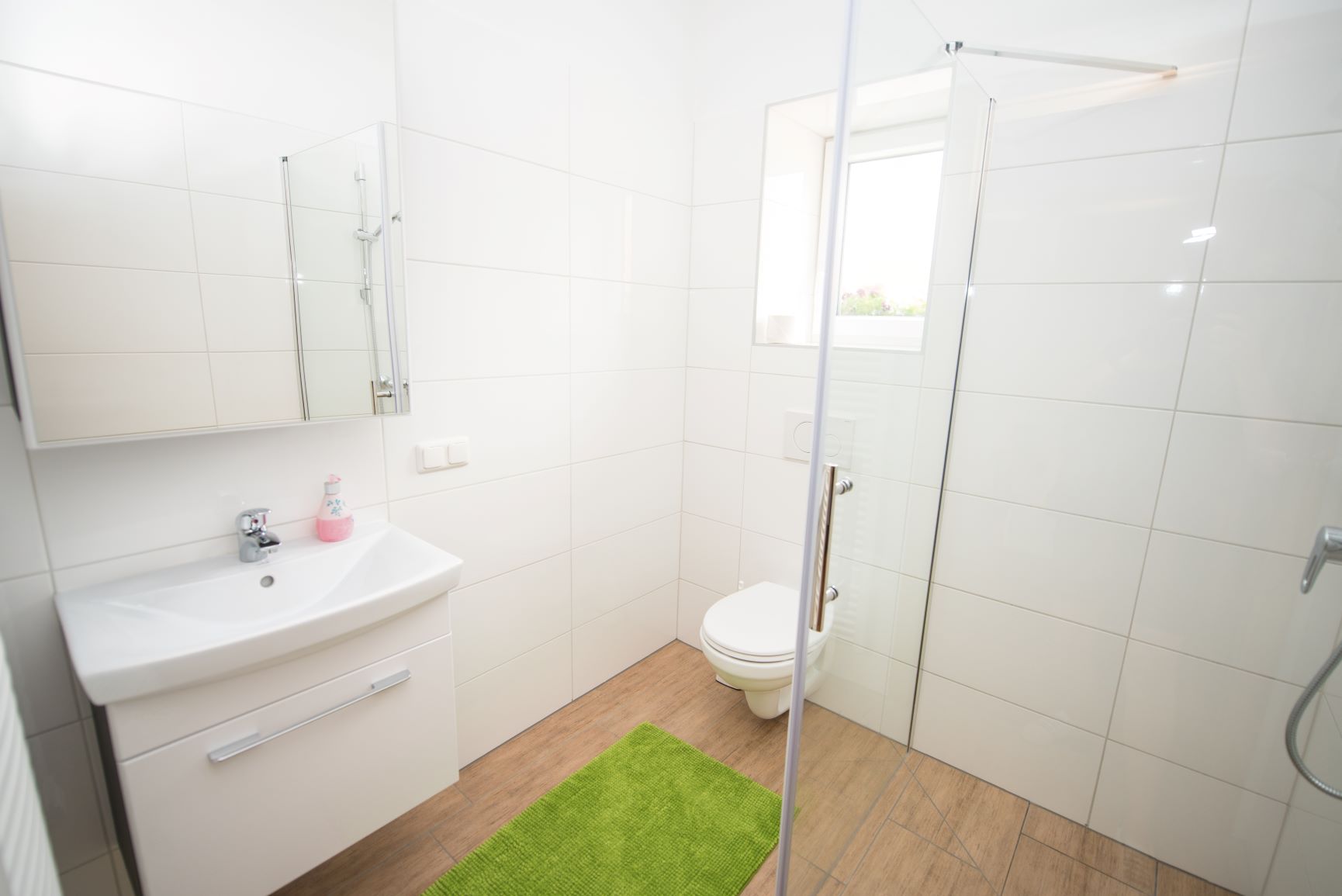 Frühstückspension: Badezimmer Barrierefrei  - Ferienwohnung-Zimmer Yassi 