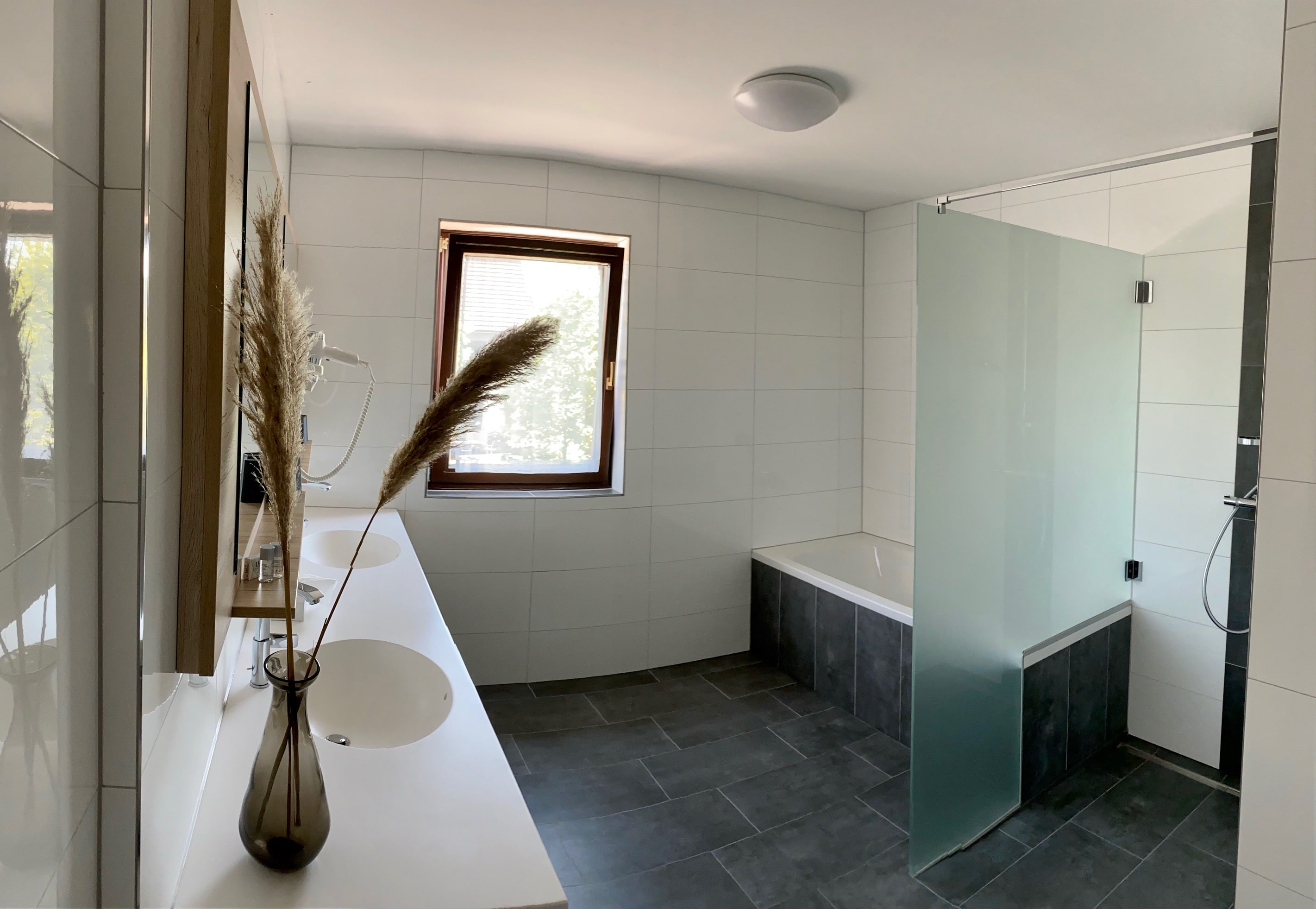 Pensionen - Parkplatz: kostenlos bei der Pension - St. Kanzian am Klopeiner See - Gasthof Krall