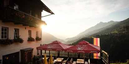 Pensionen - Restaurant - Nicht nur von unserer Terrasse aus, haben Sie einen Fernblick wie er im Urlaubsbilderbuch steht. - Berggasthof-Pension Lahnerhof