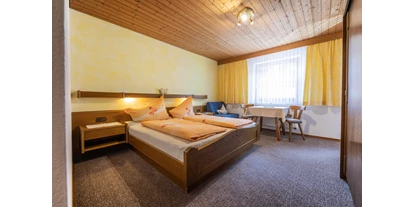 Pensionen - Parkplatz: kostenlos bei der Pension - Seefeld in Tirol - schöne, gepflegte Komfortzimmer - Haus Sarah