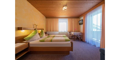 Pensionen - Parkplatz: kostenlos bei der Pension - Seefeld in Tirol - Fernsehen vom Bett aus geniessen - Haus Sarah