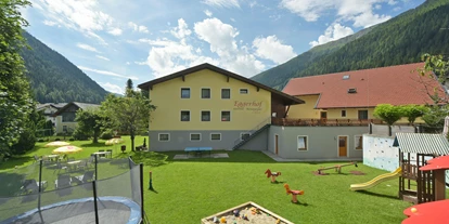 Pensionen - WLAN - Hohe Tauern - Garten mit Spielplatz - Eggerhof