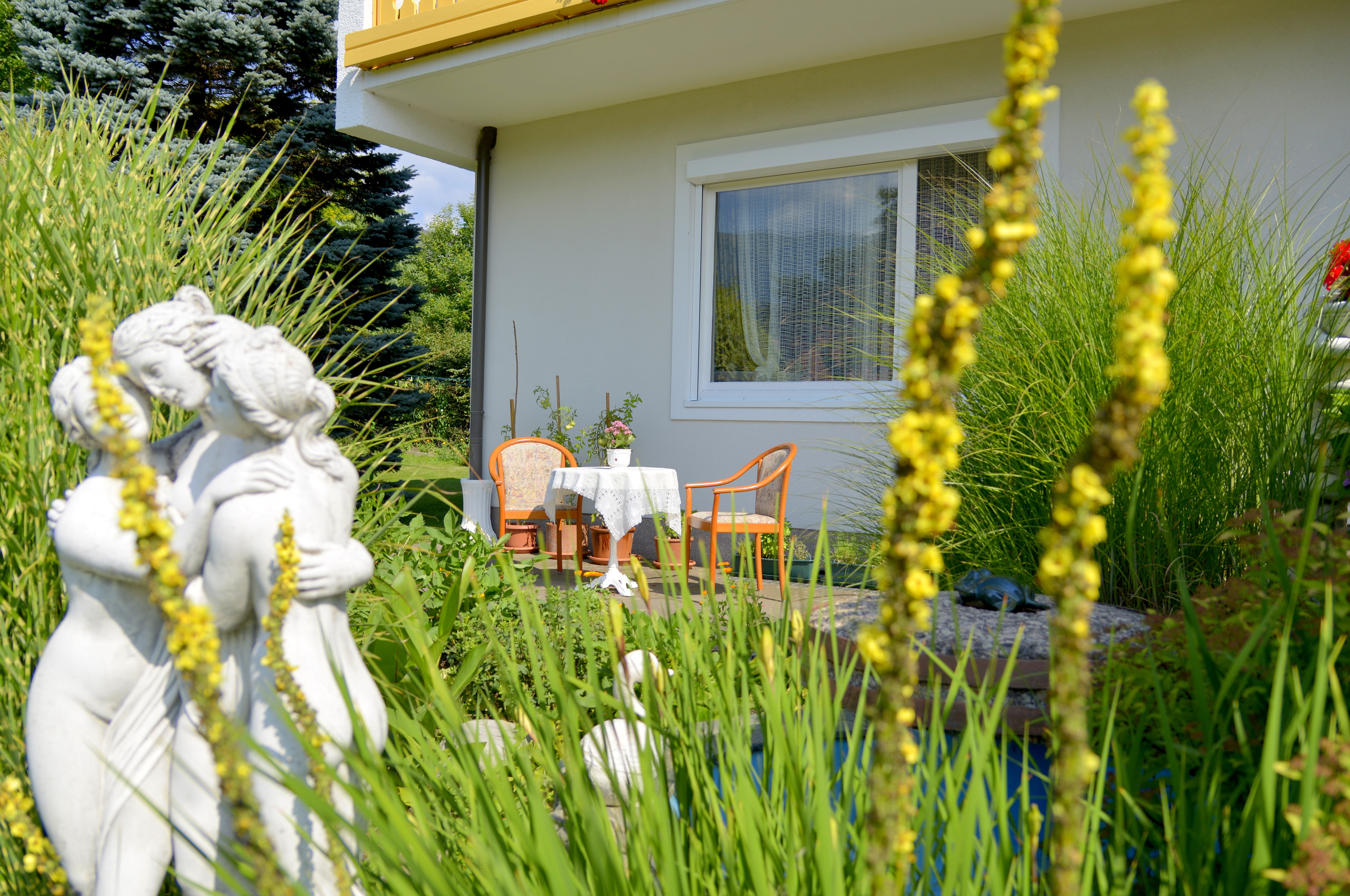 Frühstückspension: Unser Garten - Frühstückspension Golker