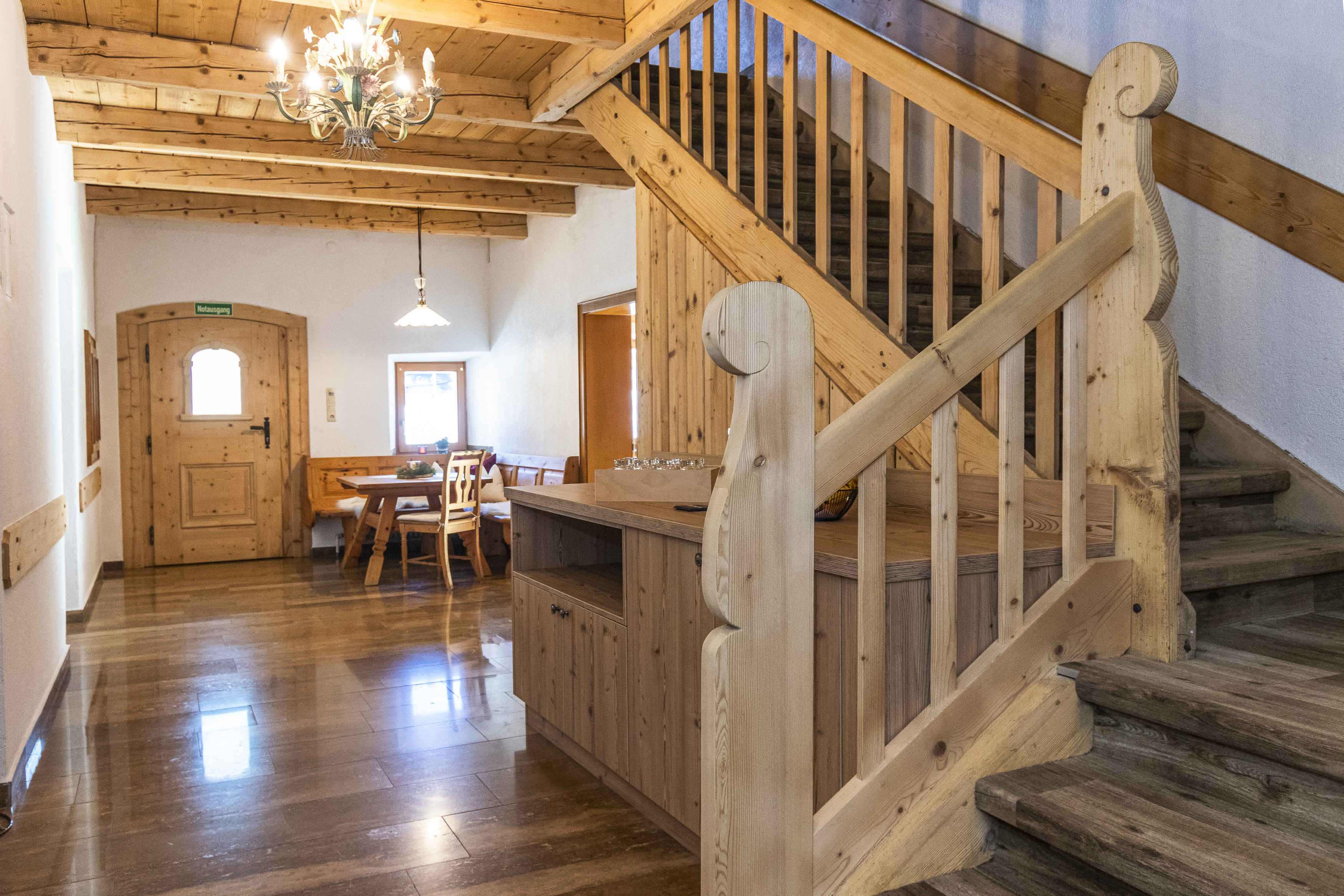 Frühstückspension: Eingangsbereich der Pfindlhof in Leogang - Der Pfindlhof