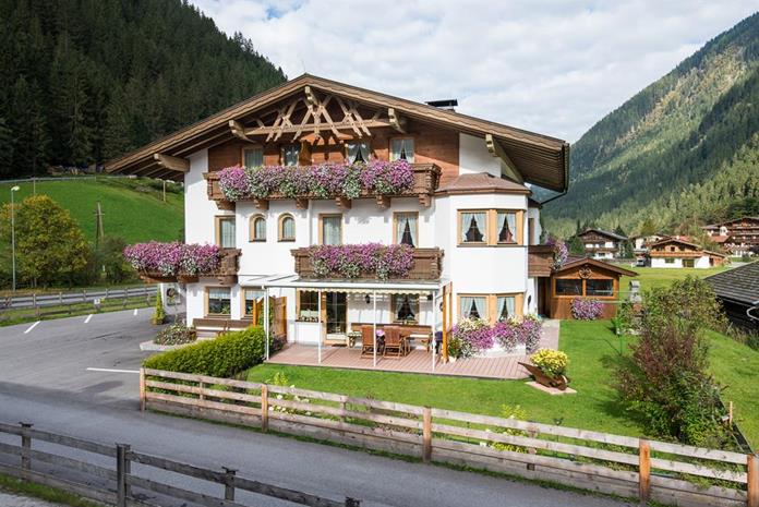 Frühstückspension: Landhaus Praxmarer