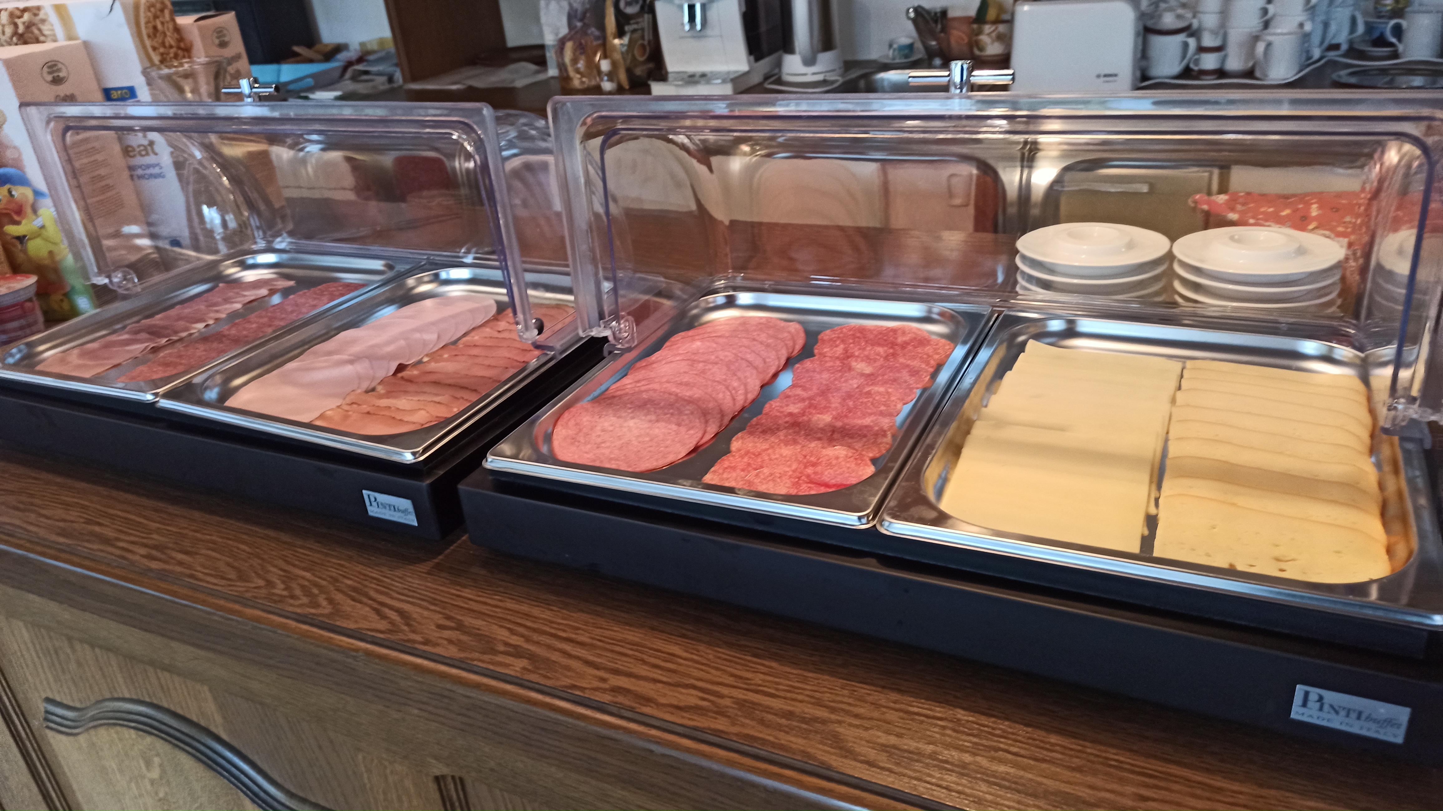 Frühstückspension: Frühstück - Pension Adlerhorst