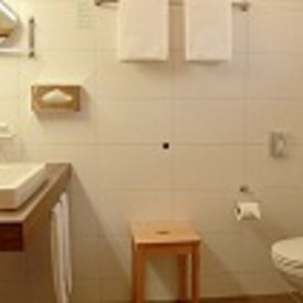 Frühstückspension: Badezimmer in allen Zimmer - Chalet-Gafri BnB - Frühstückspension mit Top-Service auch jetzt in dieser Zeit.