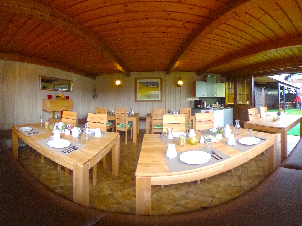 Haus Charlie Velden Am Wörthersee Zimmerkategorien Frühstückraum