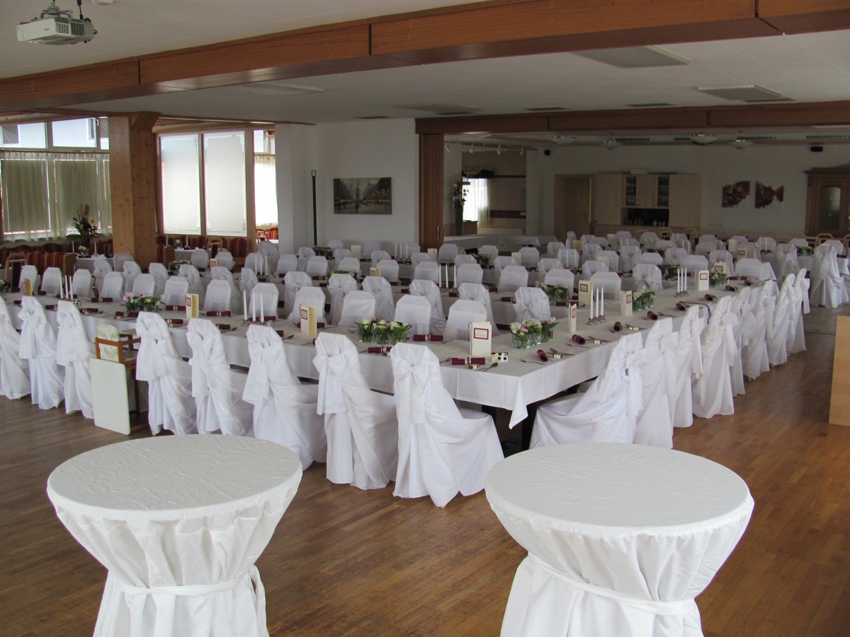 Frühstückspension: Festsaal - Wirt z´Bairing