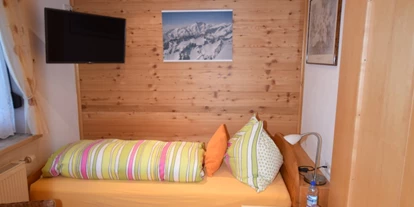 Pensionen - Parkplatz: kostenlos bei der Pension - Leogang - Einbettzimmer - Golf & Ski Chalet****