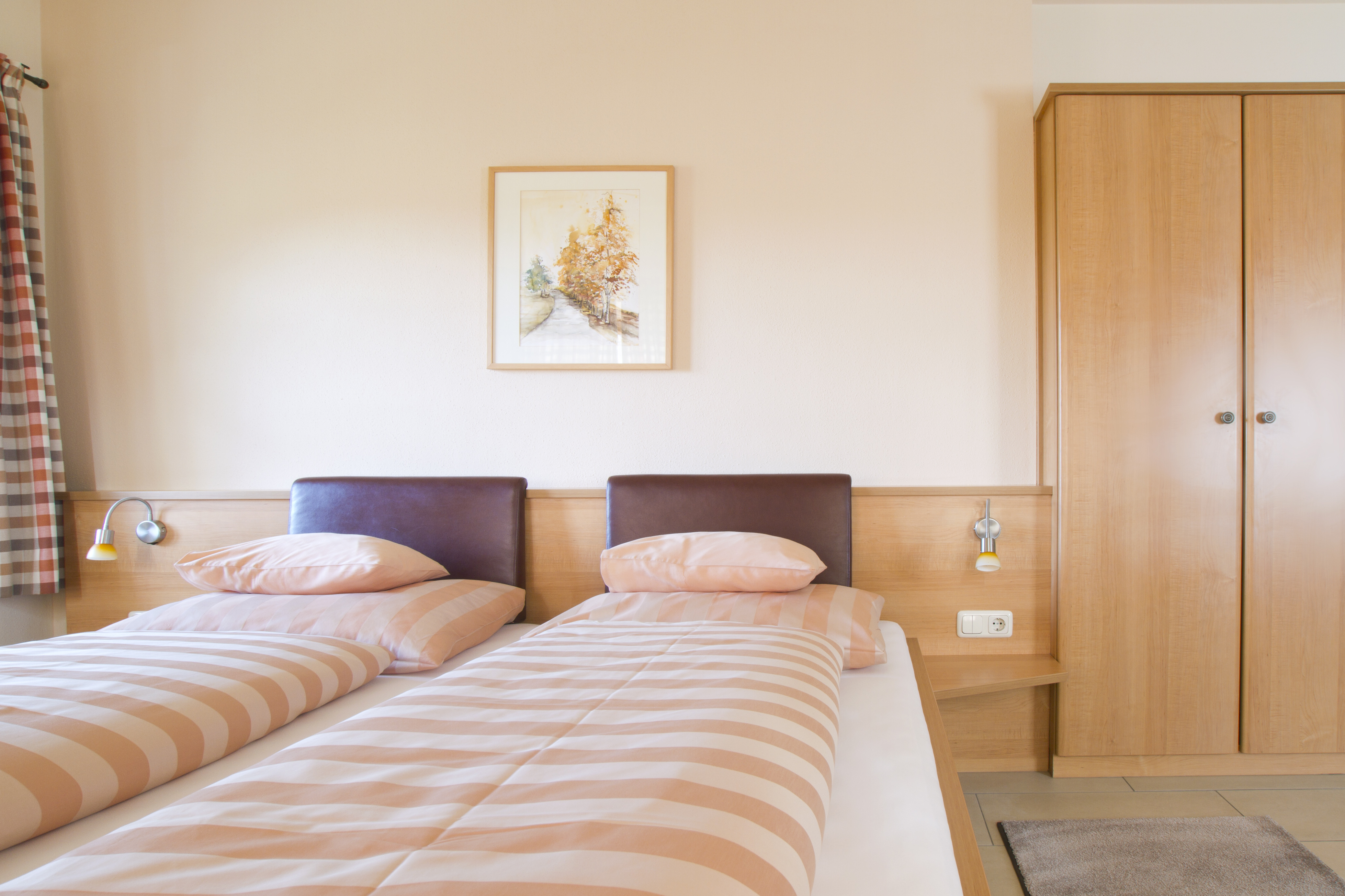 Frühstückspension: Doppelzimmer - Bauernhofpension Herzig zu Laah