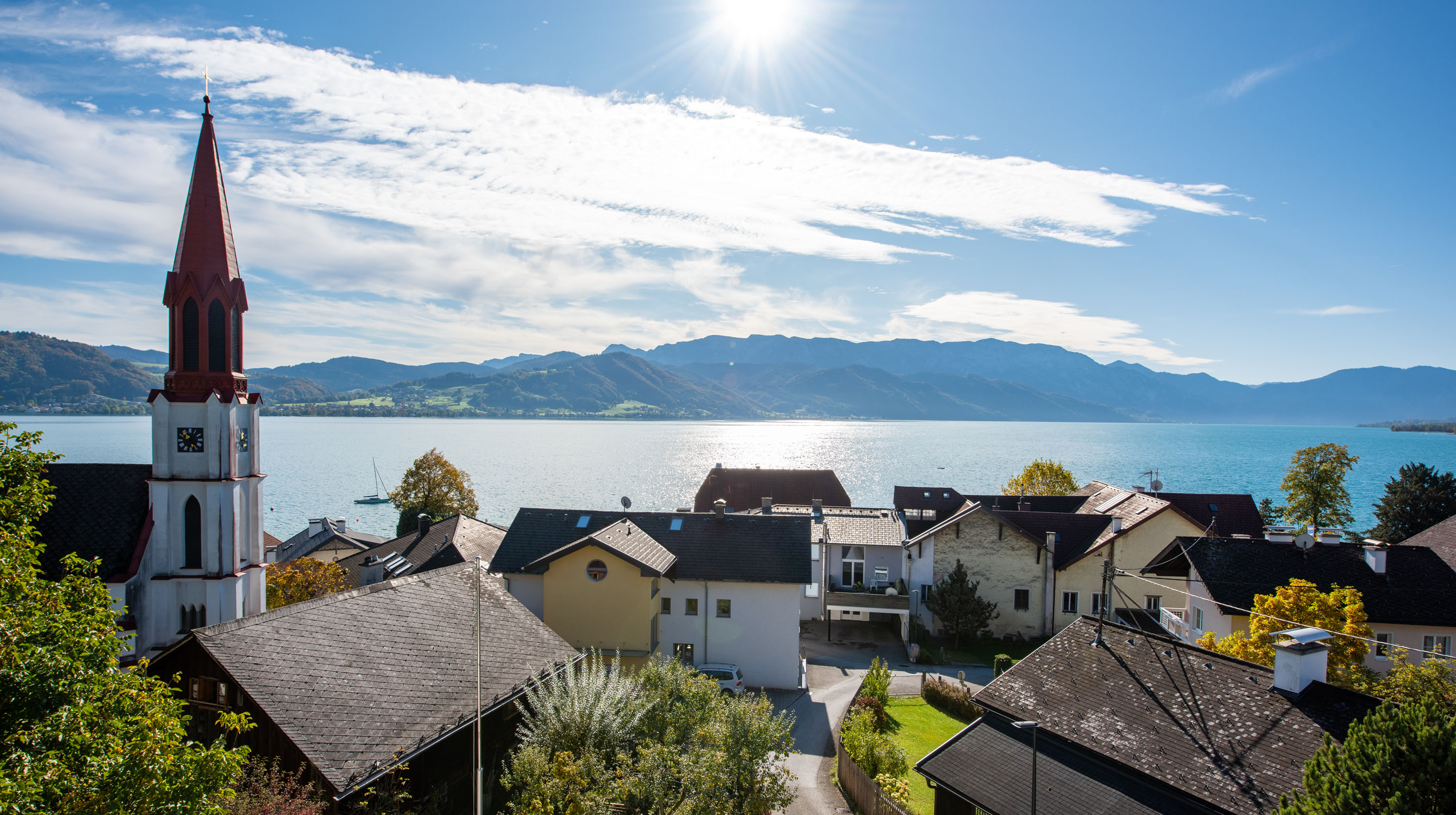 Pensionen - Straßwalchen - Aussicht von unseren Zimmern mit Seeblick - Pension Huber***