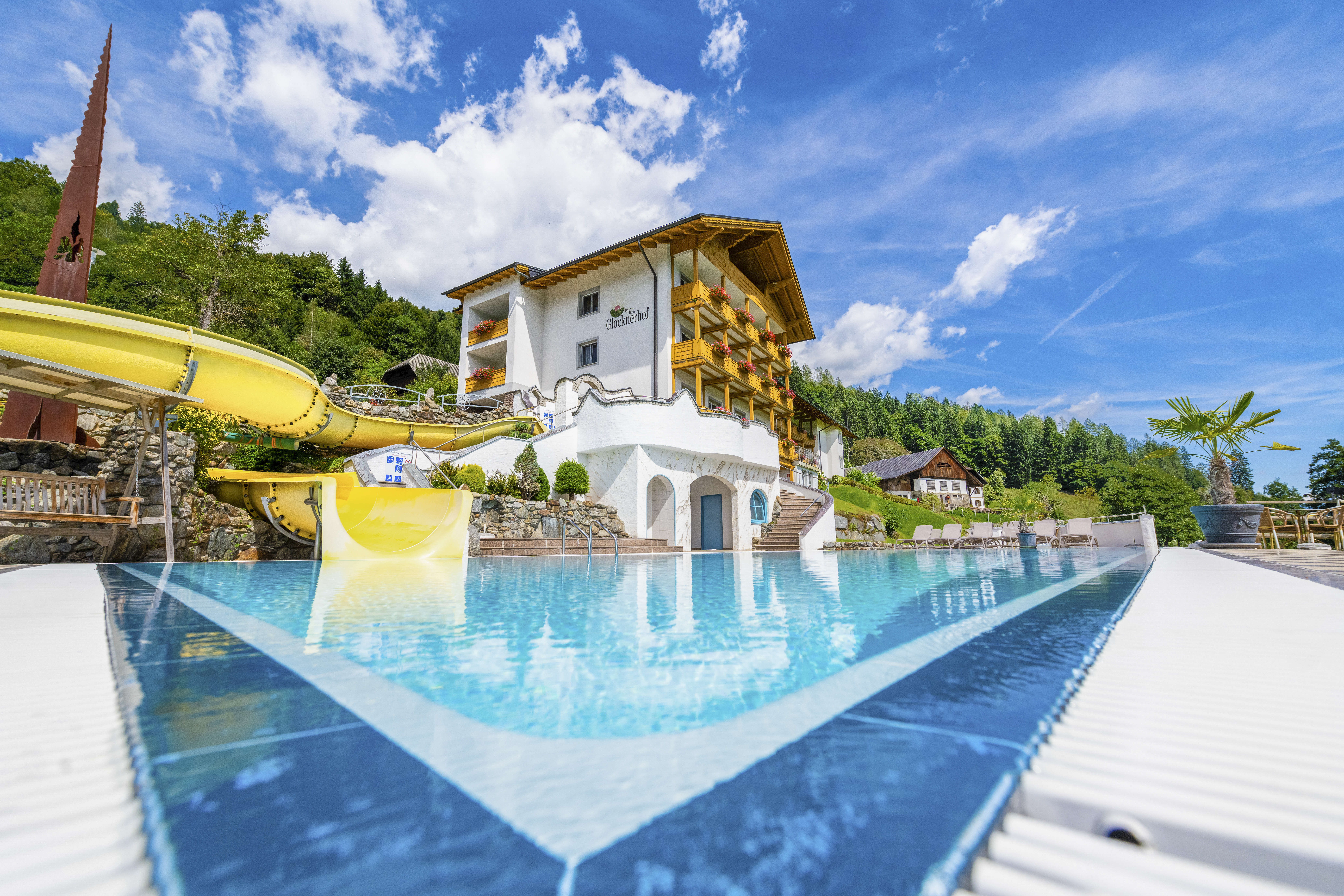 Frühstückspension: Freibad und Gästehaus - Hotel Glocknerhof