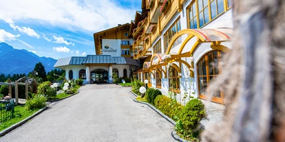 Pensionen - WLAN - Hohe Tauern - Hoteleingang - Hotel Glocknerhof