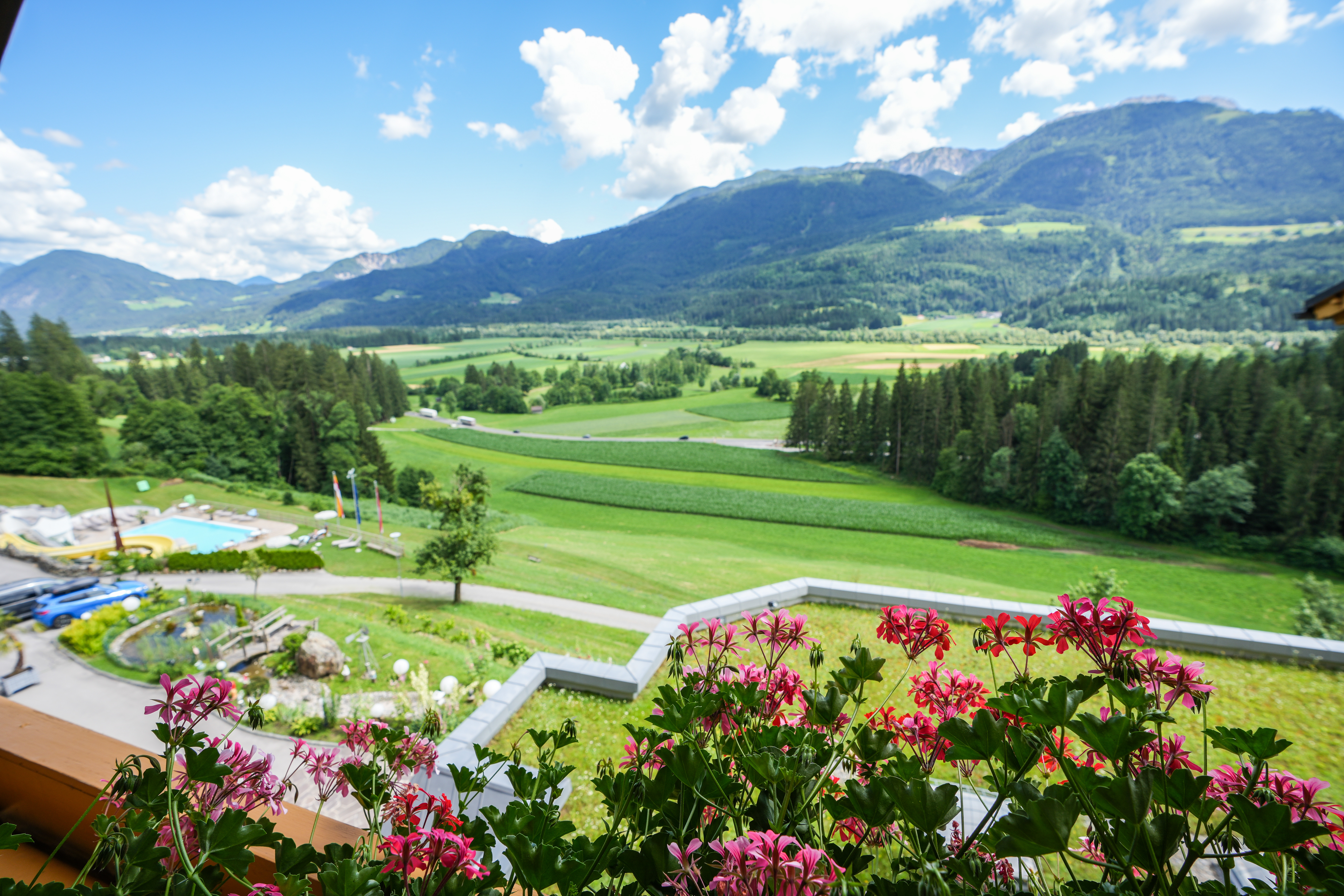 Frühstückspension: Ausblick von der Panoramasuite Kreuzeck - Hotel Glocknerhof