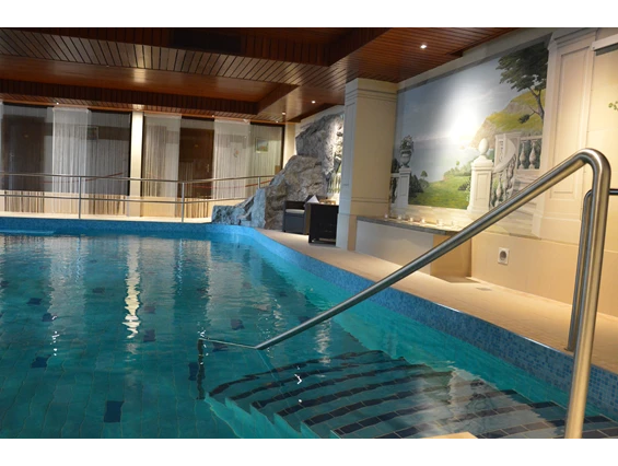 Frühstückspension: Hallenbad - Landhotel Spessartruh