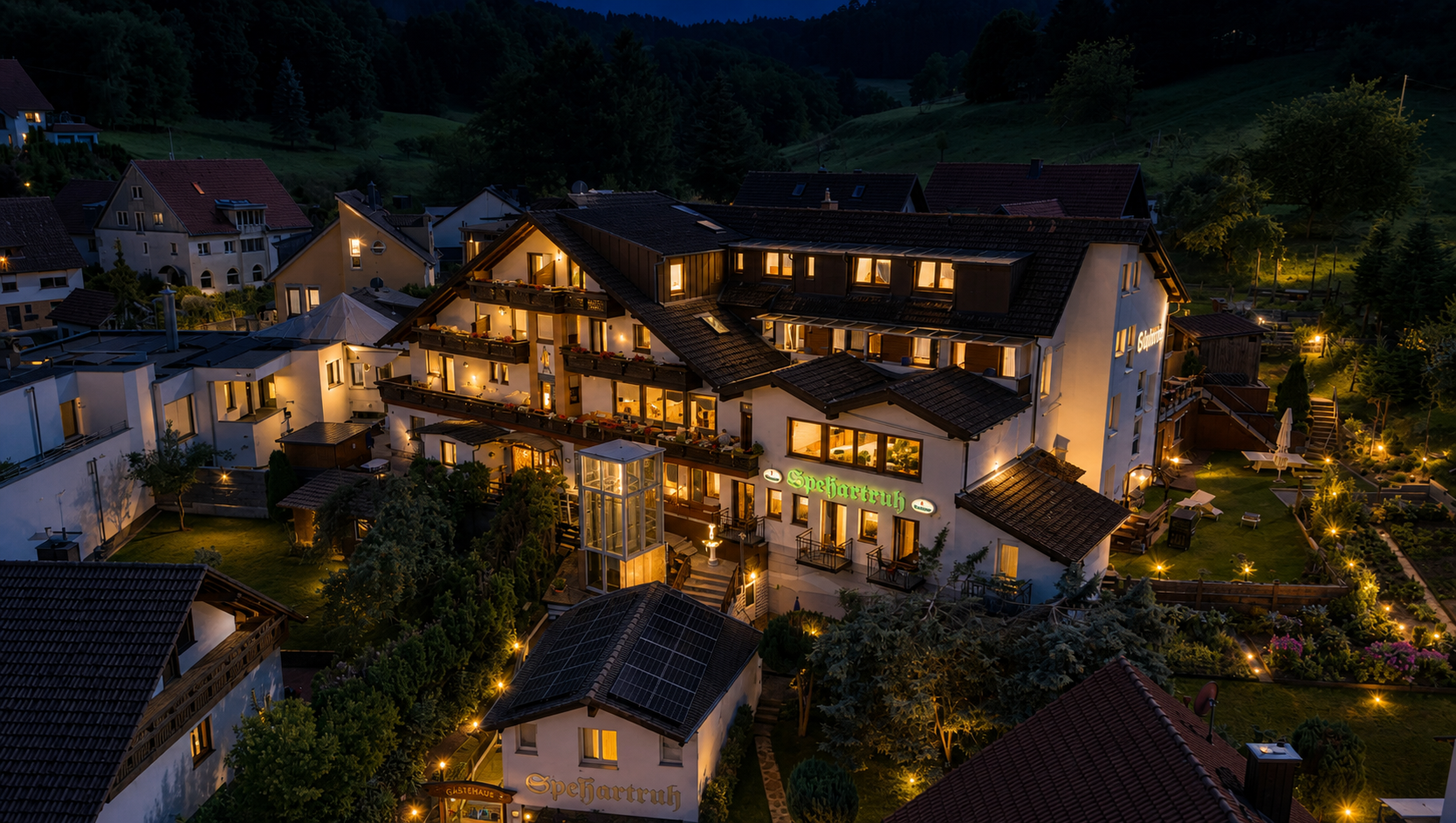 Frühstückspension: Nachts - Landhotel Spessartruh
