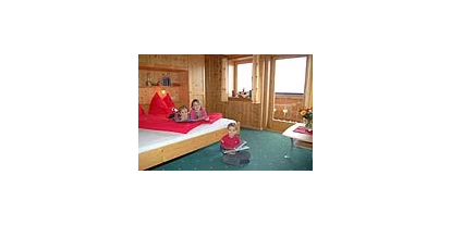 Pensionen - Parkplatz: kostenlos bei der Pension - Alpbach - Zimmerbeispiel - Pension Sonneck KG ***