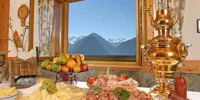 Pensionen - Parkplatz: kostenlos bei der Pension - Alpbach - Buffet - Pension Sonneck KG ***