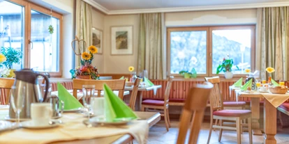 Pensionen - Parkplatz: kostenlos bei der Pension - Alpbach - Frühstücksraum - NATURPENSION Mühlhof