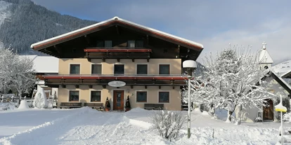 Pensionen - Parkplatz: kostenlos bei der Pension - Alpbach - Direkt an der Skibushaltestelle gelegen, Loipe in unmittelbarer Nähe - NATURPENSION Mühlhof