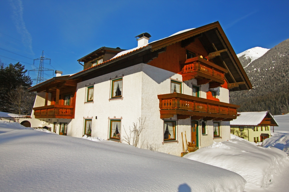 Pensionen - Balkon - Zugspitze - Haus Bleispitze Winter - Haus Bleispitze