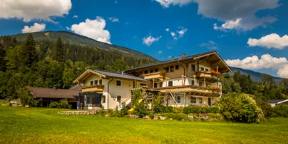 Pensionen - Parkplatz: kostenlos bei der Pension - Alpbach - Hausansicht - Obertrattenbachhof
