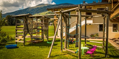 Pensionen - Parkplatz: kostenlos bei der Pension - Alpbach - Klettergerüst - Obertrattenbachhof