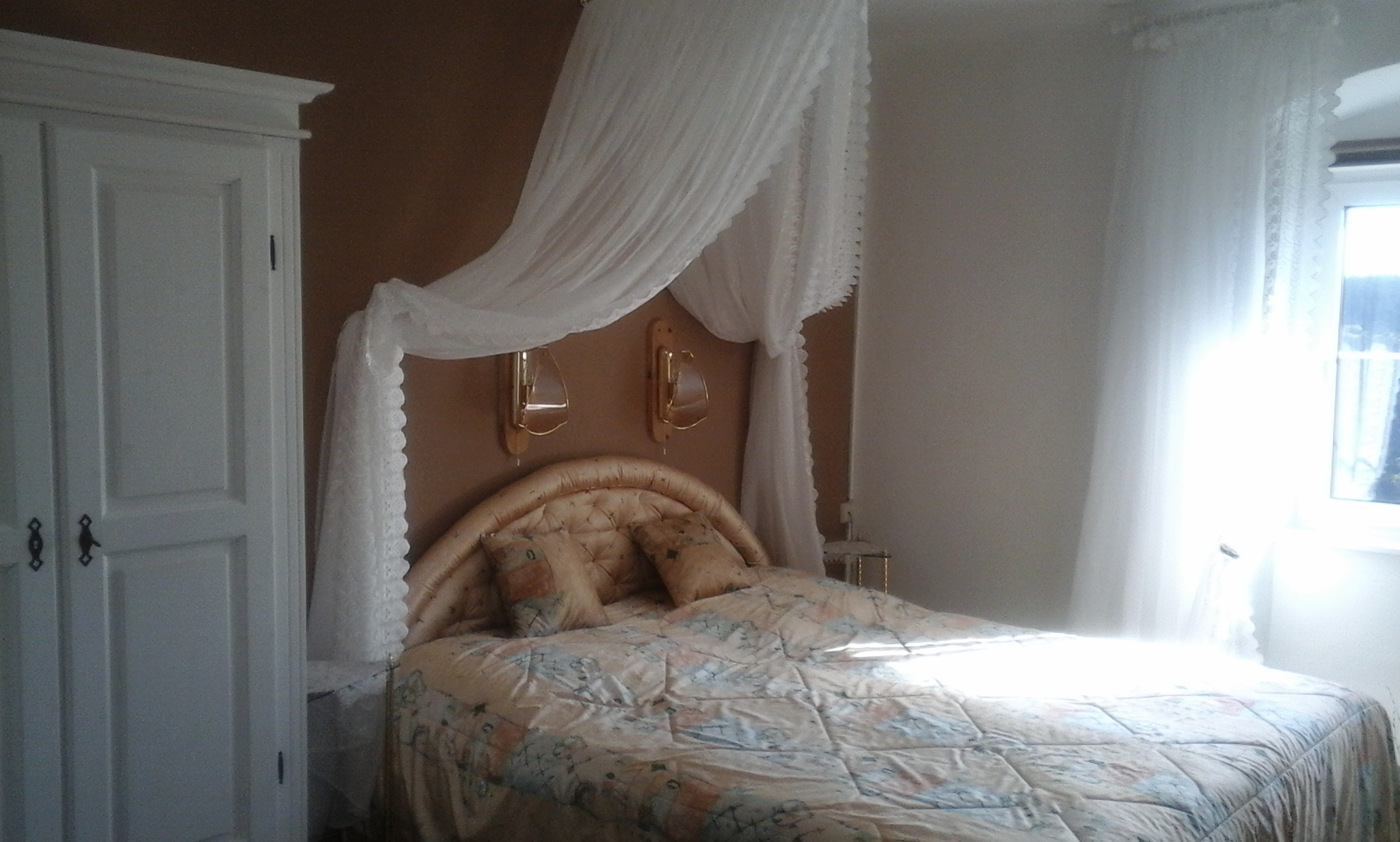 Frühstückspension: Romantikzimmer  Wunderschöner Donaublick - Donautraum-Blick  Bio -  Eselgut