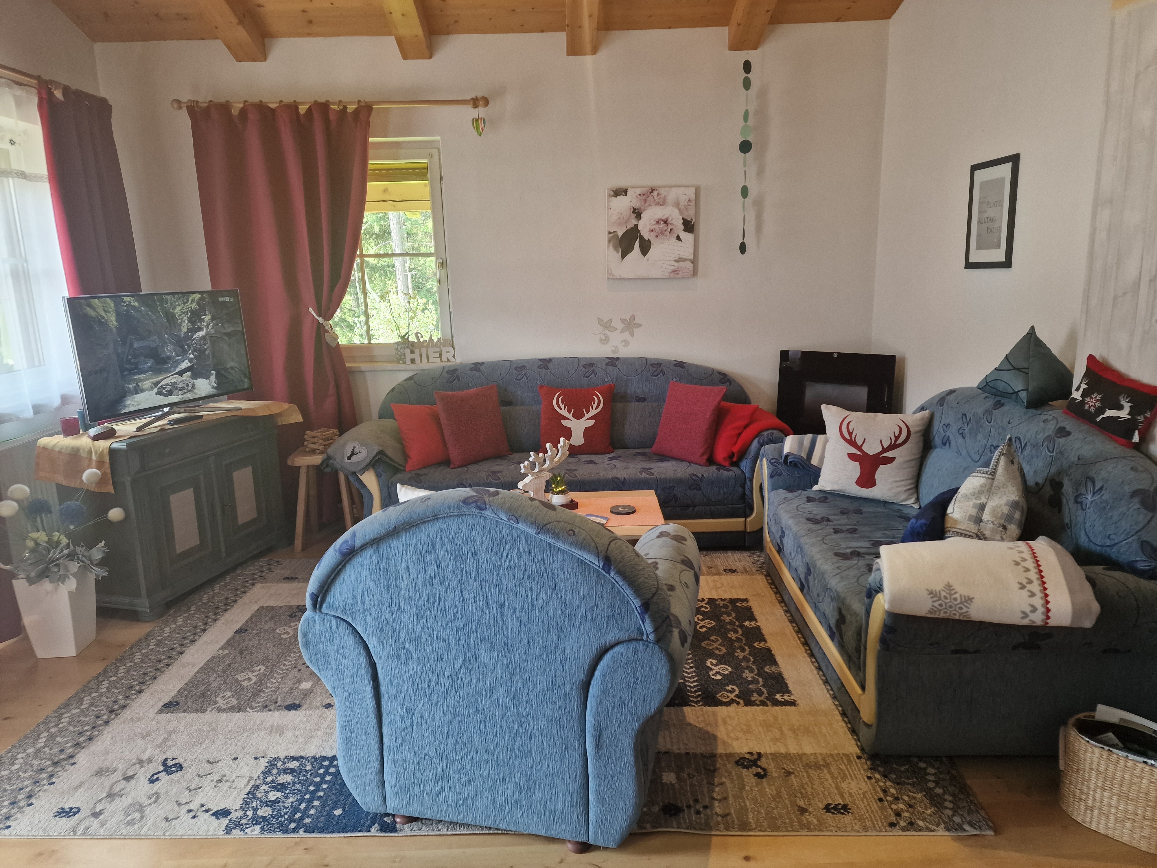 KOMFORT-FEWO BERGWELT HAHNENKAMM   - Lechtal - So/Wi Zimmerkategorien Wohnzimmer Südbalkon