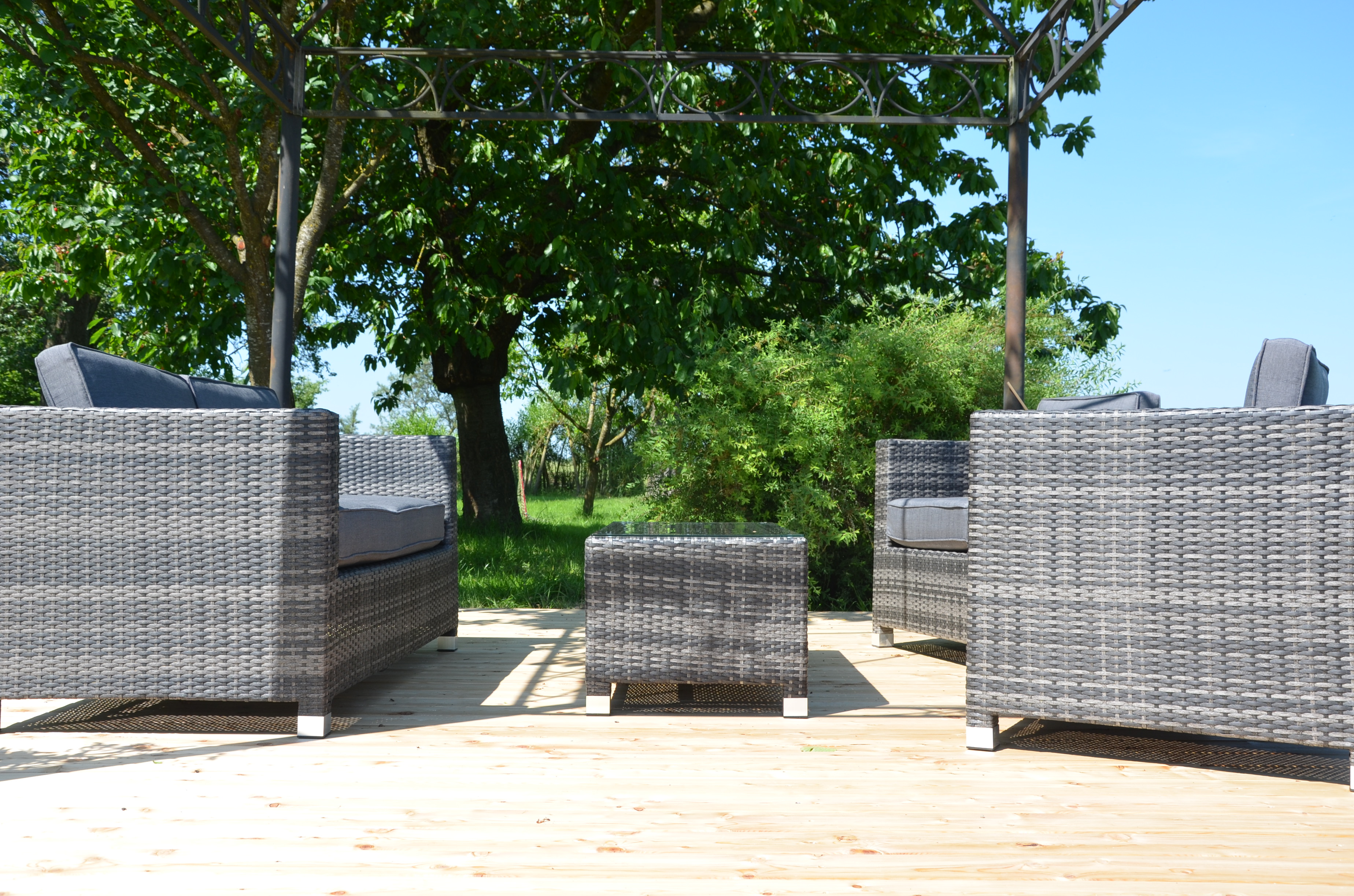 Pensionen - Art der Pension: Ferienwohnung - Schalchen (Treubach) - Sonnenblumenhof