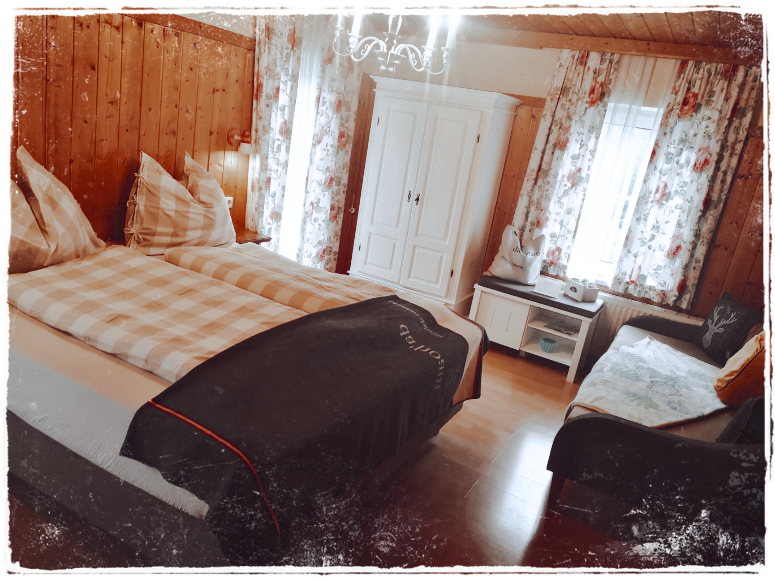 Rosy's House Pension Privatzimmer Zimmerkategorien Deluxe Zimmer