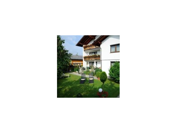 Frühstückspension: Haus von der Gartenseite - Haus Stuttgart