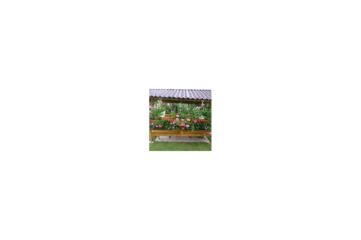 Frühstückspension: Gartenhütte - Haus Stuttgart