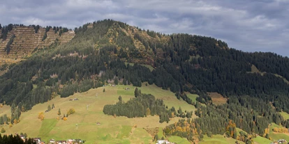 Pensionen - Parkplatz: kostenlos bei der Pension - St. Anton am Arlberg - Von oben und drüben ;-) - Gästehaus Sonnenhof