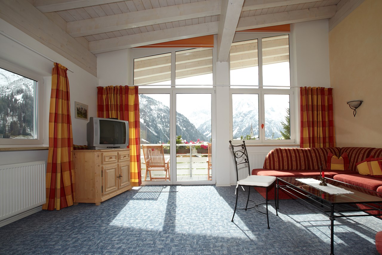 Gästehaus Sonnenhof  Zimmerkategorien Ferienwohnung Nr. 12