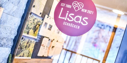 Pensionen - Garten - Vorarlberg - Eingangstüre  - Lisas