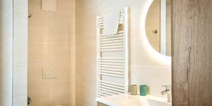 Pensionen - Garten - Vorarlberg - Badezimmer Zimmer 3 - Lisas