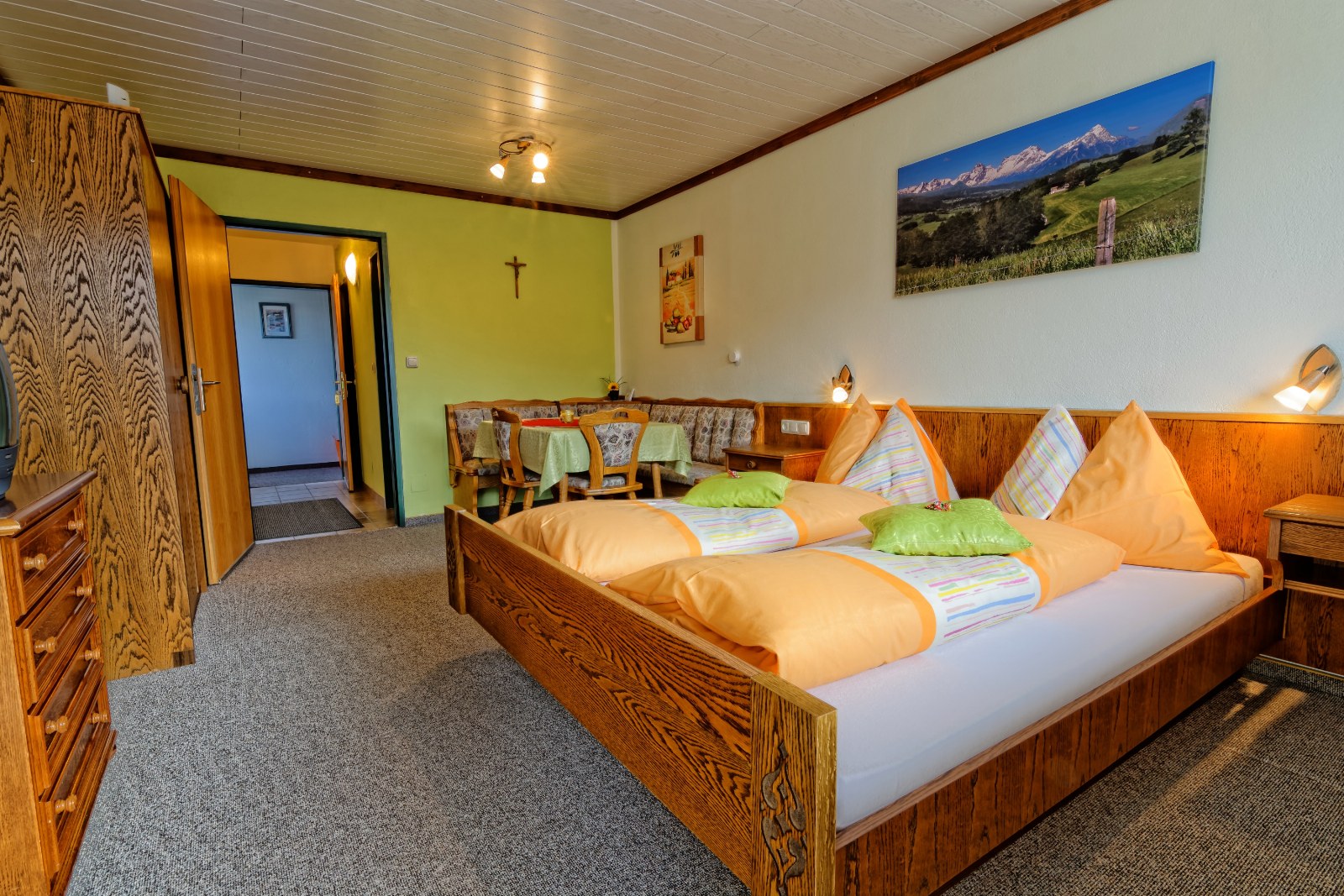 Frühstückspension: Apartment C - Hinterstoder: Wohn-/Schlafraum - Haus Löger Apartments