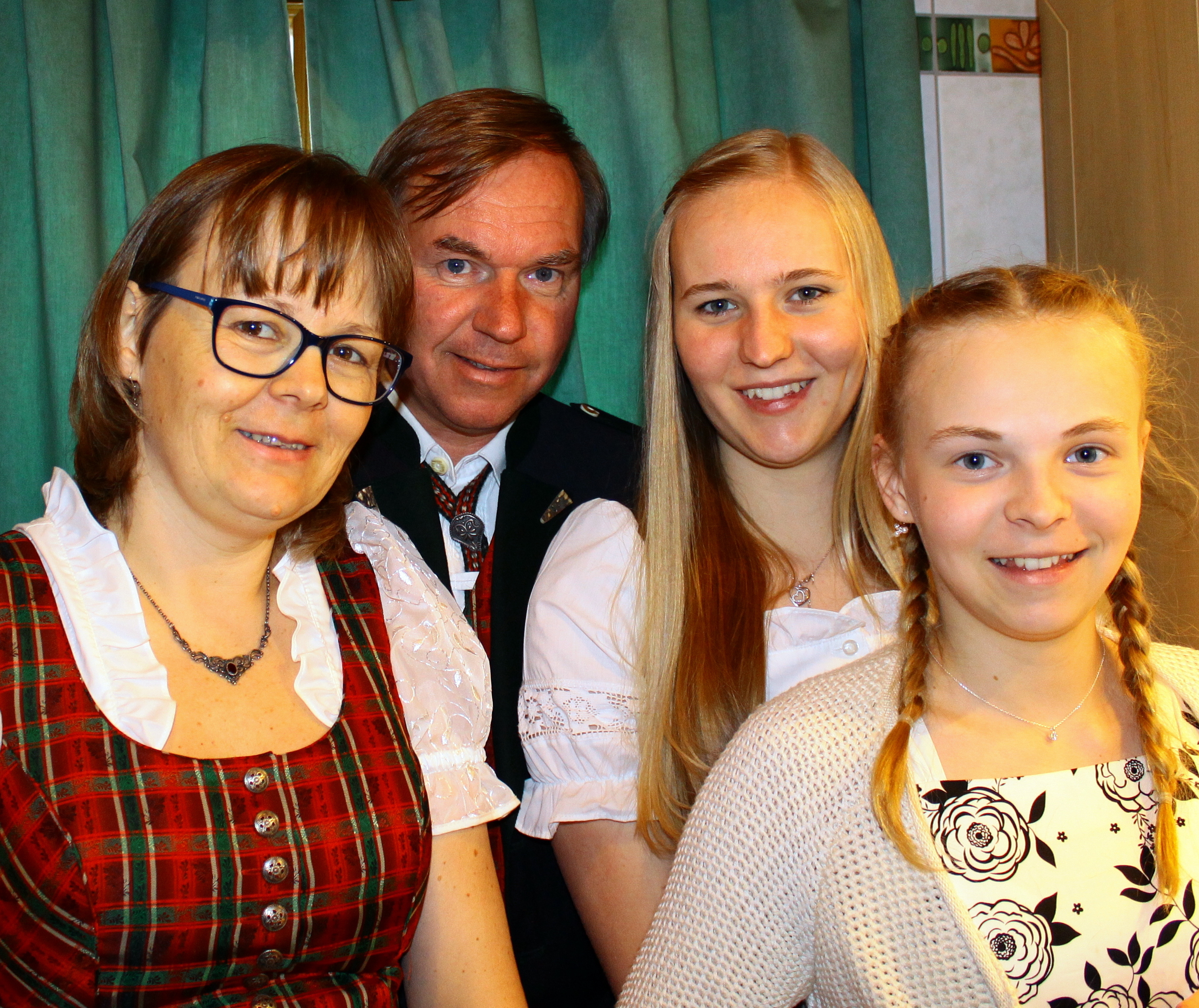 Haus Löger Apartments Unsere Mitarbeiter Ihre Familie Löger