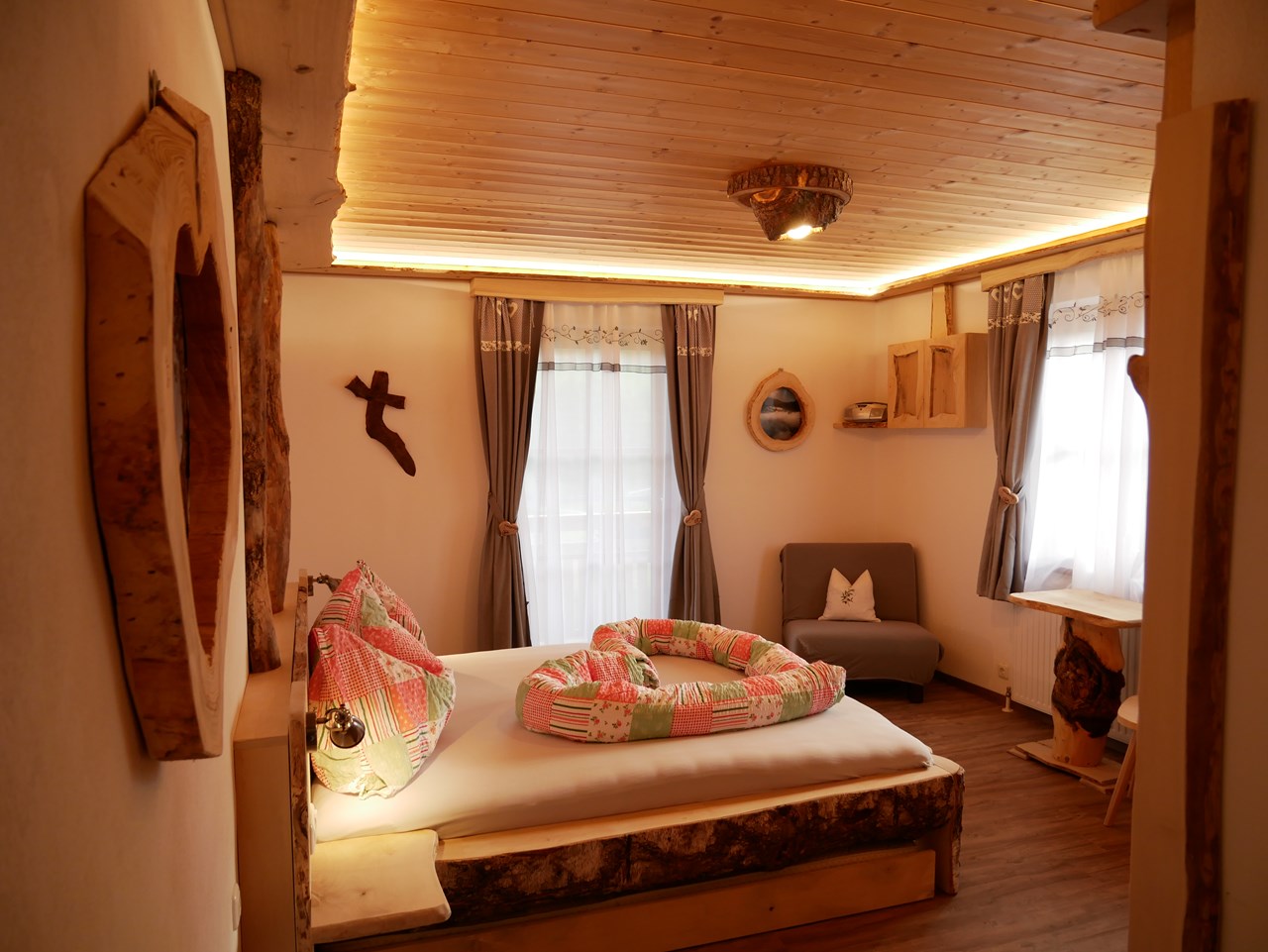 Kinder- und Familienbauernhof Christa Zimmerkategorien Wohlfühlzimmer WARSCHENECK