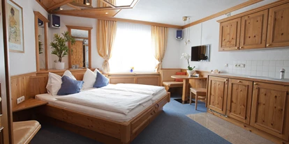 Pensionen - Art der Pension: Frühstückspension - Seewalchen am Attersee - Ferienwohnung 3 de luxe  - Pension Knoll ****