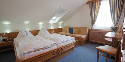 Pensionen - Art der Pension: Frühstückspension - Seewalchen am Attersee - Zimmer de luxe  - Pension Knoll ****
