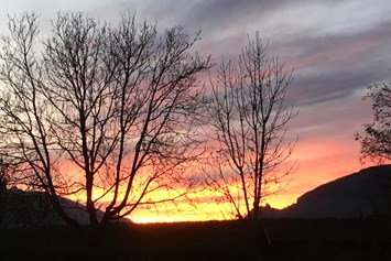 Frühstückspension: Sonnenuntergang - Blick in den Oberpinzgau - Sportpension Thayer