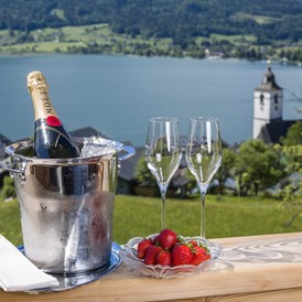 Frühstückspension: Balkon mit Seeblick - Urlaub am Altroiterhof