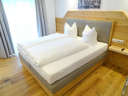 Pensionen - Art der Pension: Frühstückspension - Seewalchen am Attersee - Schlafzimmer App. Sparber - Urlaub am Altroiterhof