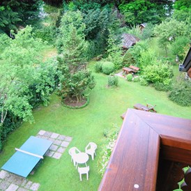 Frühstückspension: Garten mit Tischtennis - Gästehaus Sonnenwinkel
