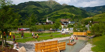 Pensionen - Parkplatz: kostenlos bei der Pension - Leogang - Wasserspielplatz Summererpark - Frühstückshotel Birkenhof