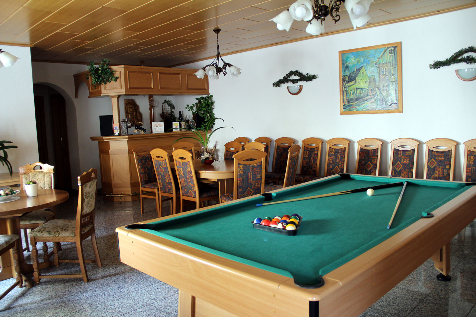 Pensionen - Balkon - Deutschland - Billardraum mit Bar - Pension Sachon